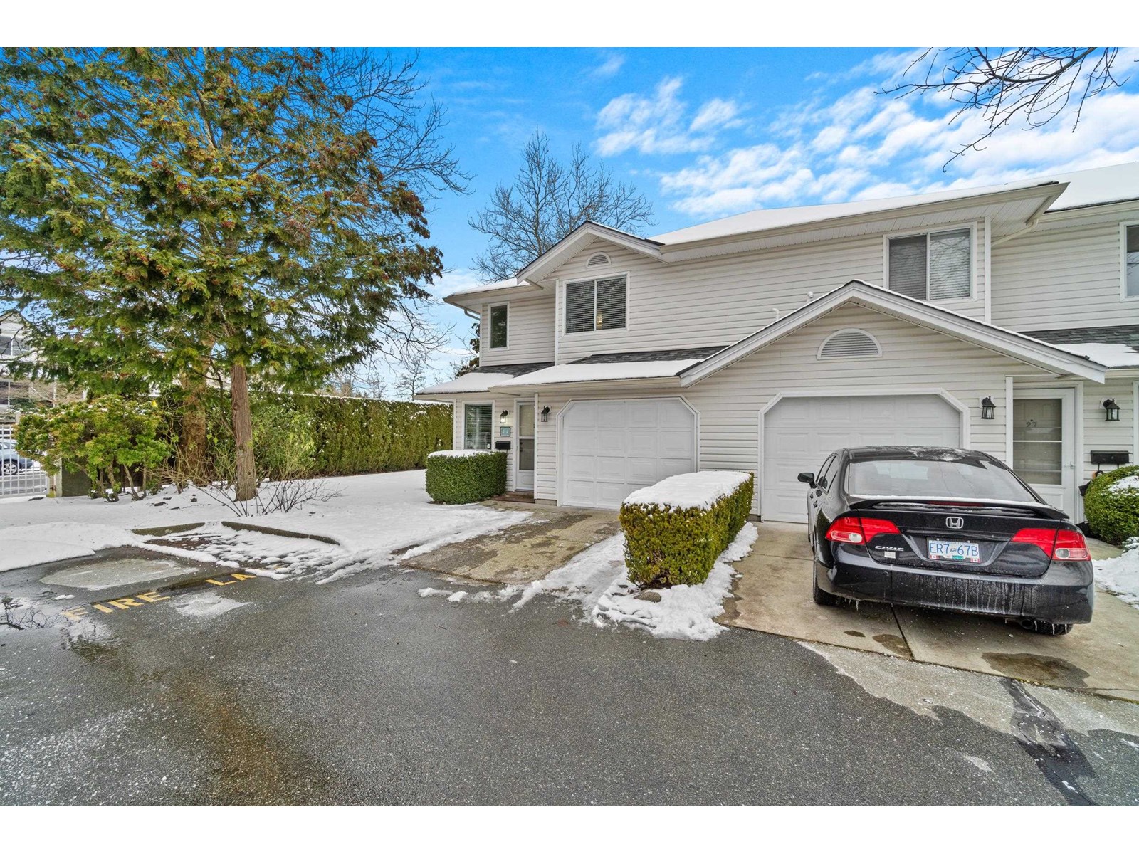 Photo 2 of 28 10130 155 Street, Surrey BC