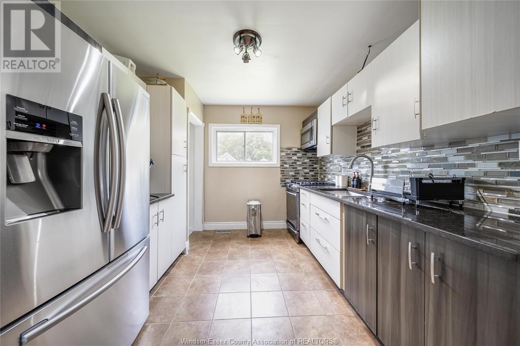 Photo 12 of 448 Ellis, Windsor ON
