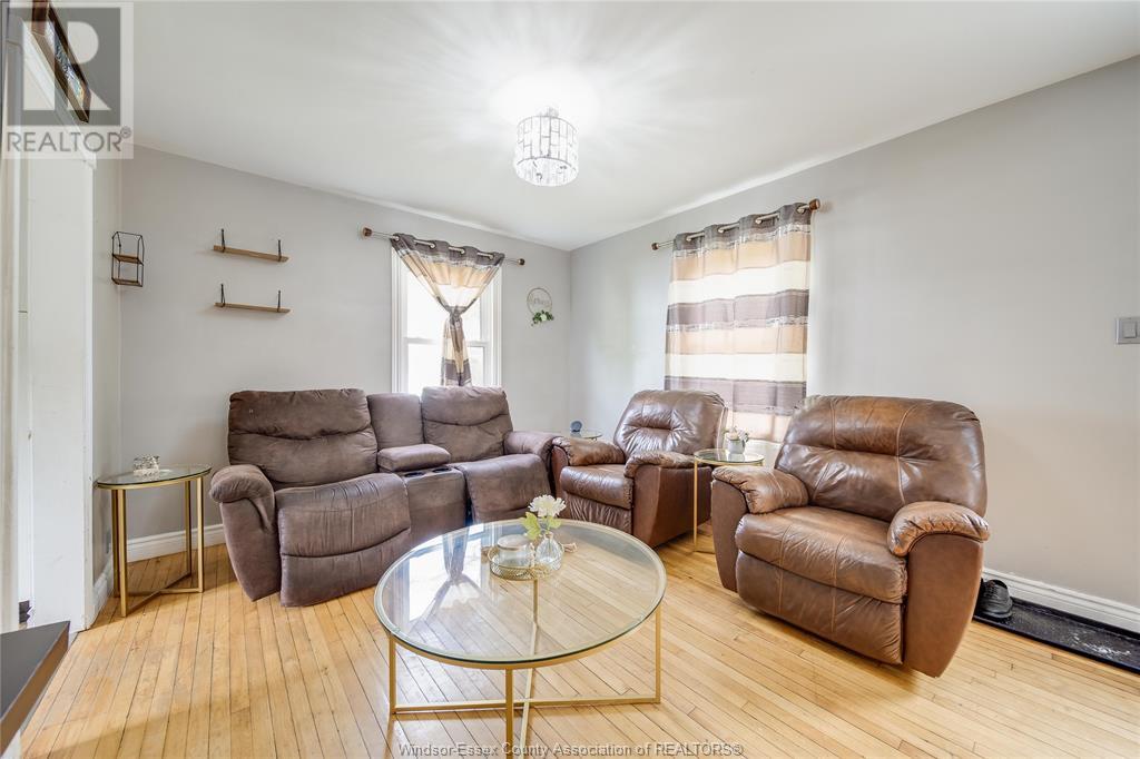 Photo 7 of 448 Ellis, Windsor ON