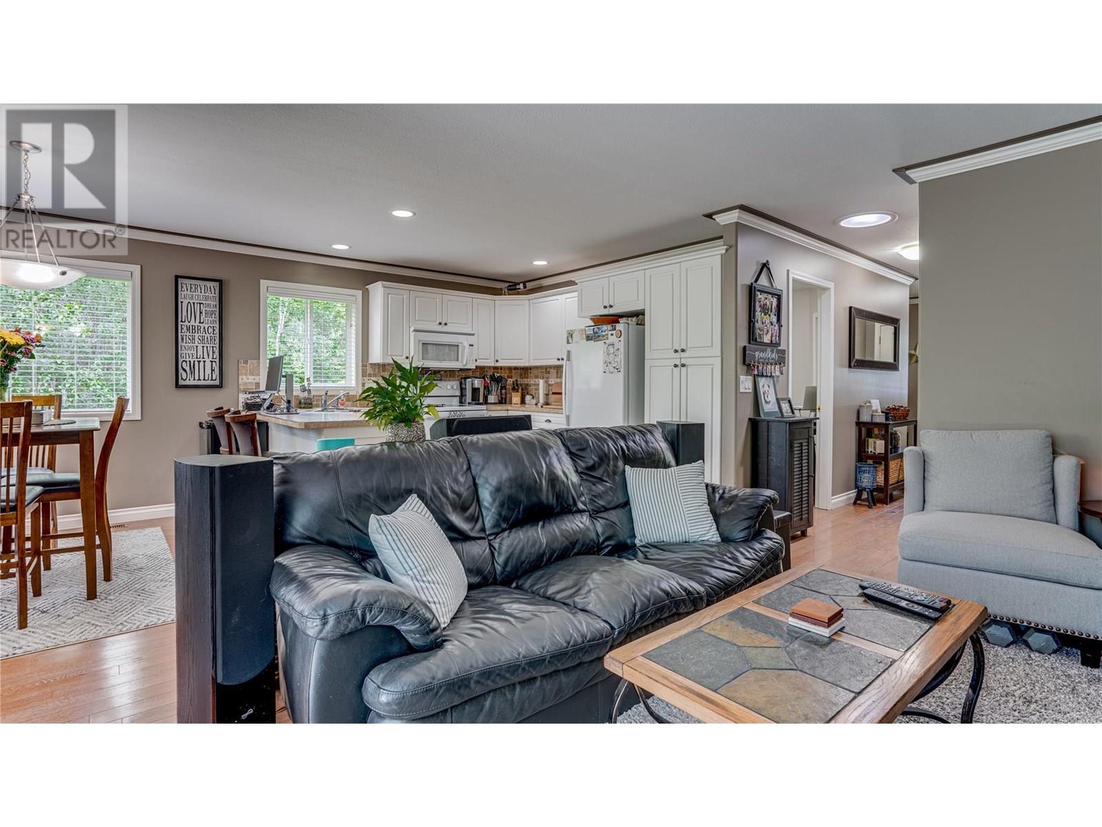 Photo 13 of 601 Beatty Avenue Nw Unit 20, Salmon Arm BC