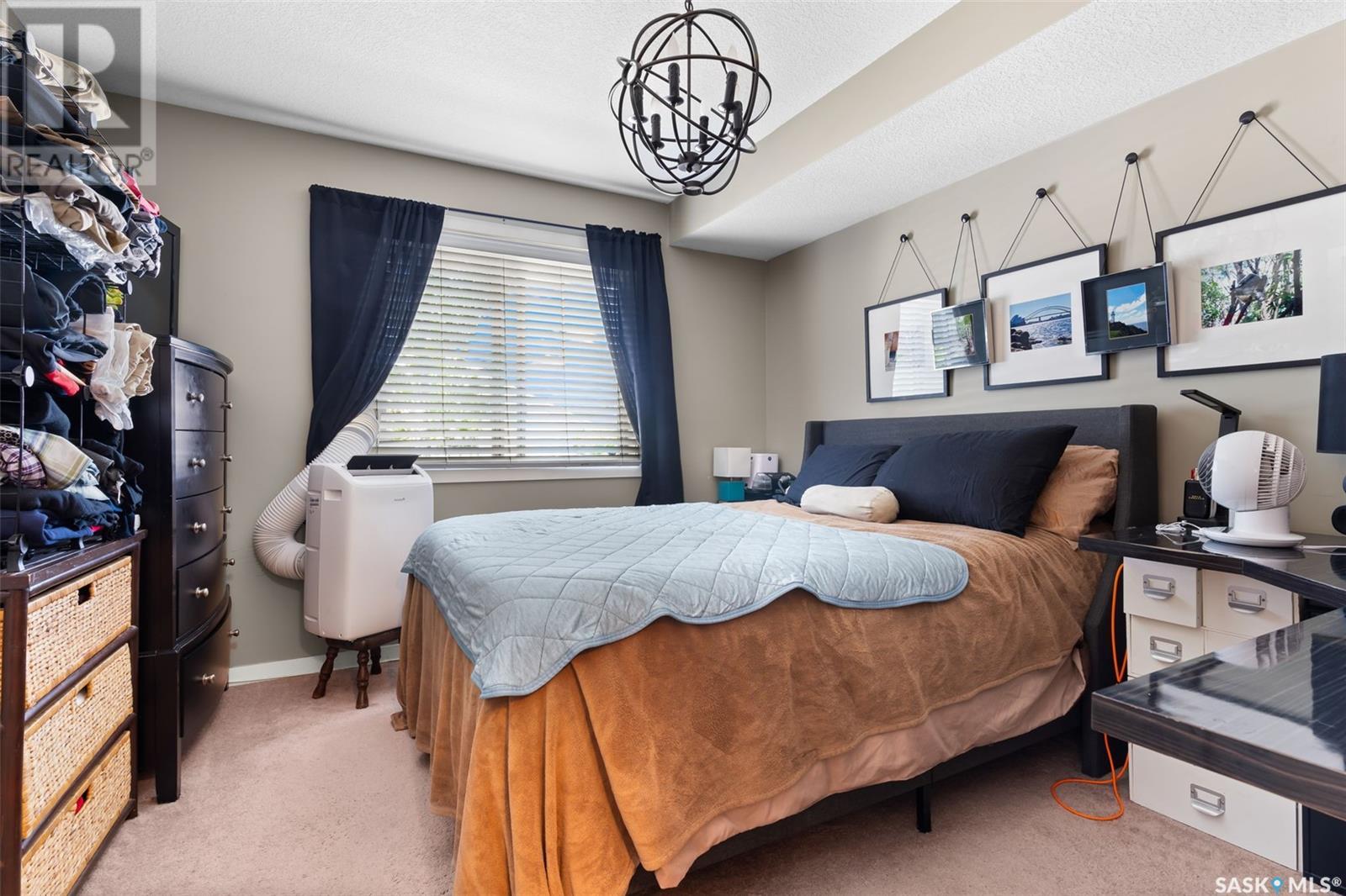 Photo 12 of 27 5019 James Hill Road, Regina SK