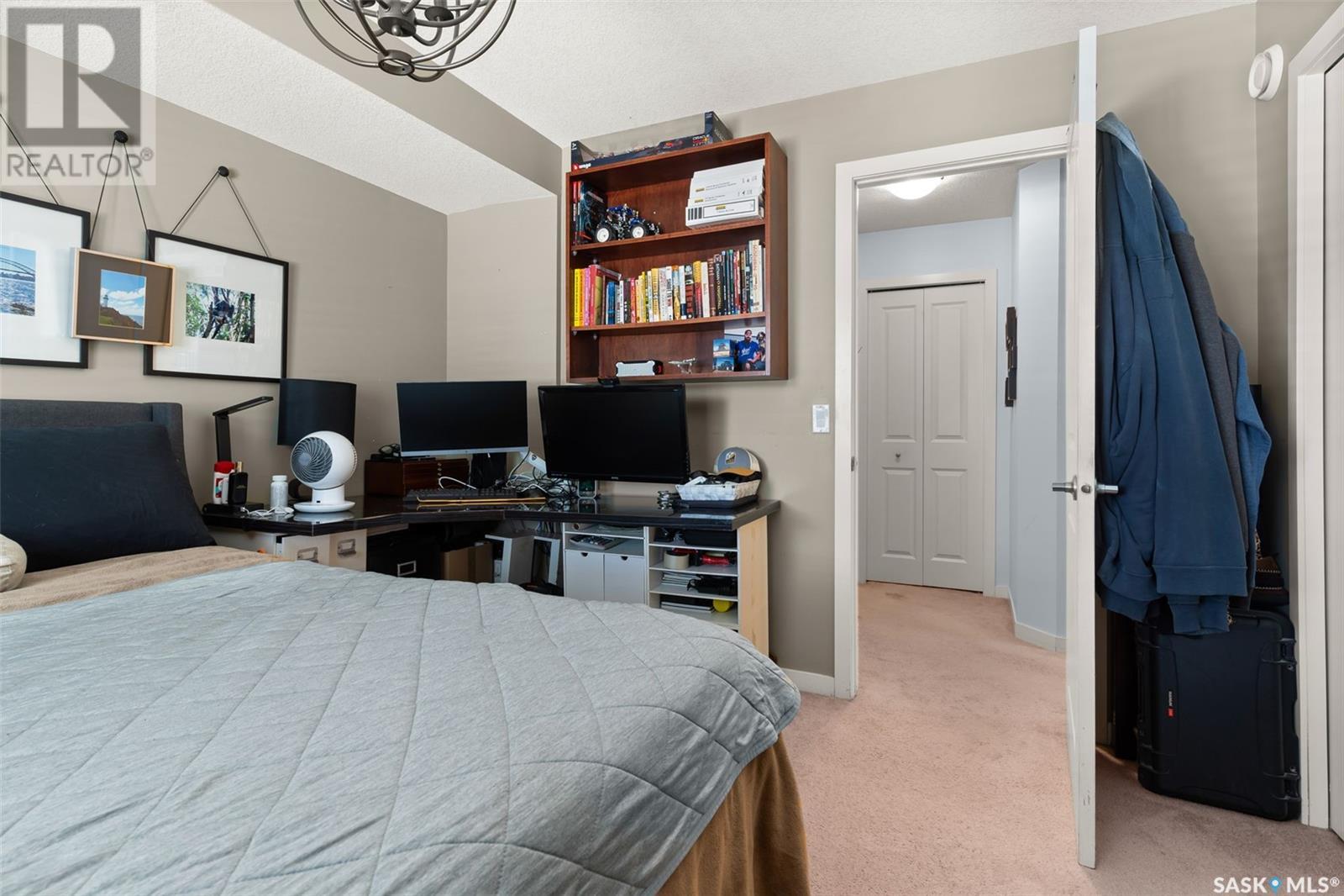 Photo 13 of 27 5019 James Hill Road, Regina SK