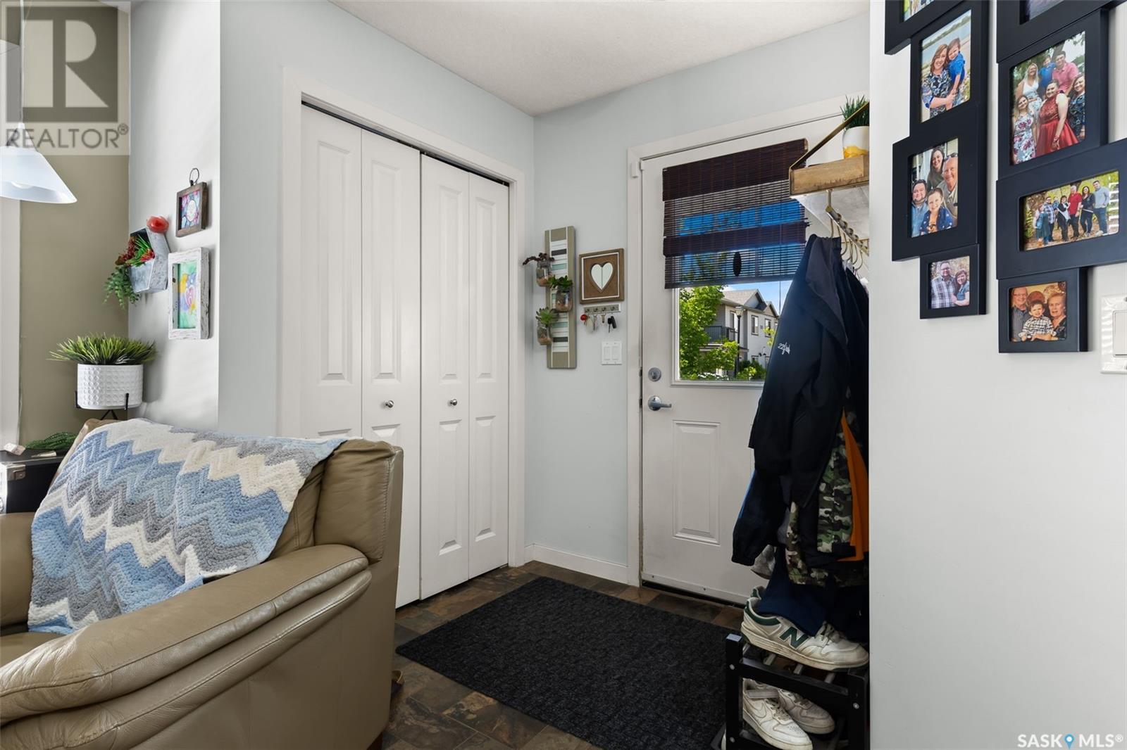 Photo 2 of 27 5019 James Hill Road, Regina SK