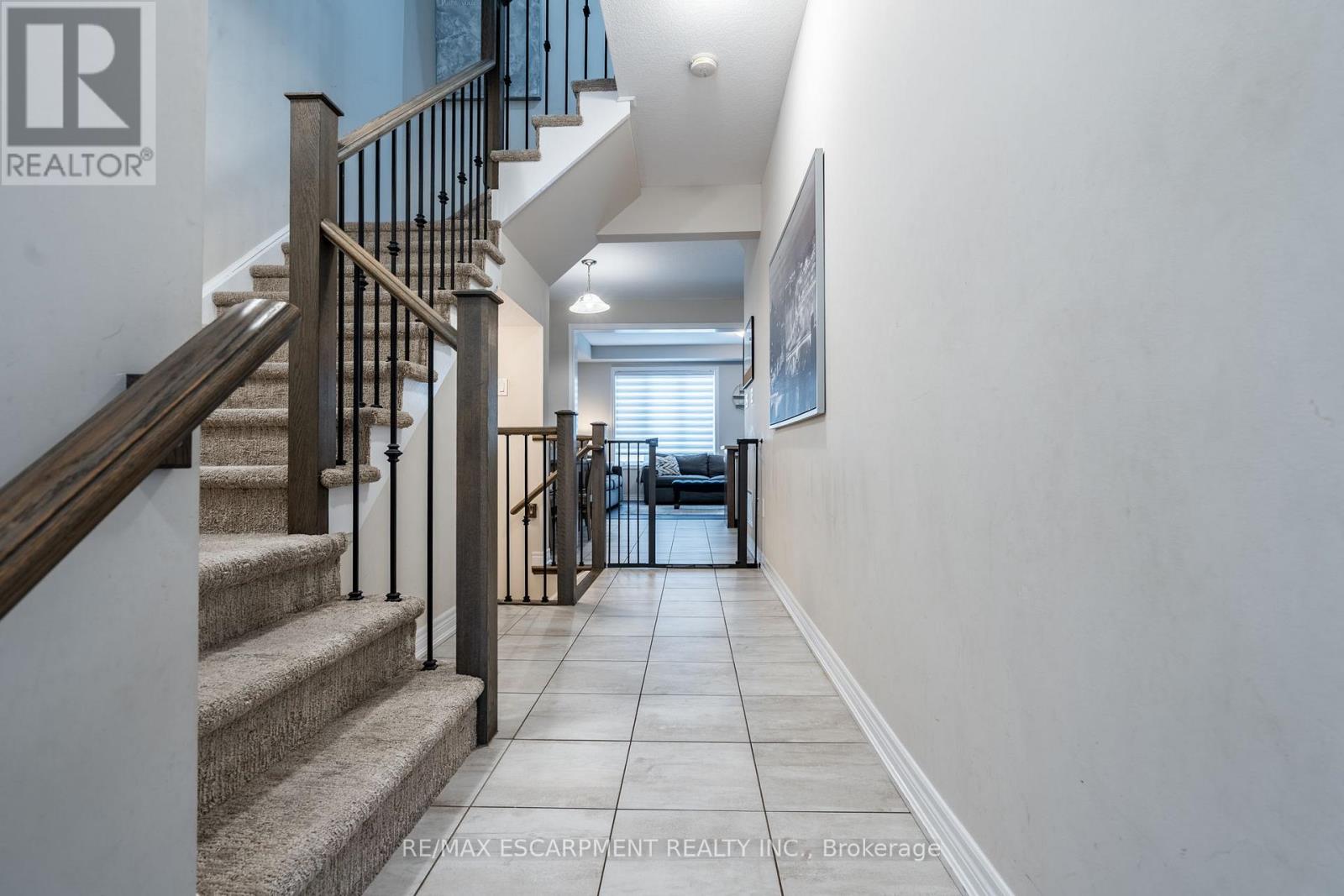 Photo 25 of 66 Pelican Lane, Hamilton ON