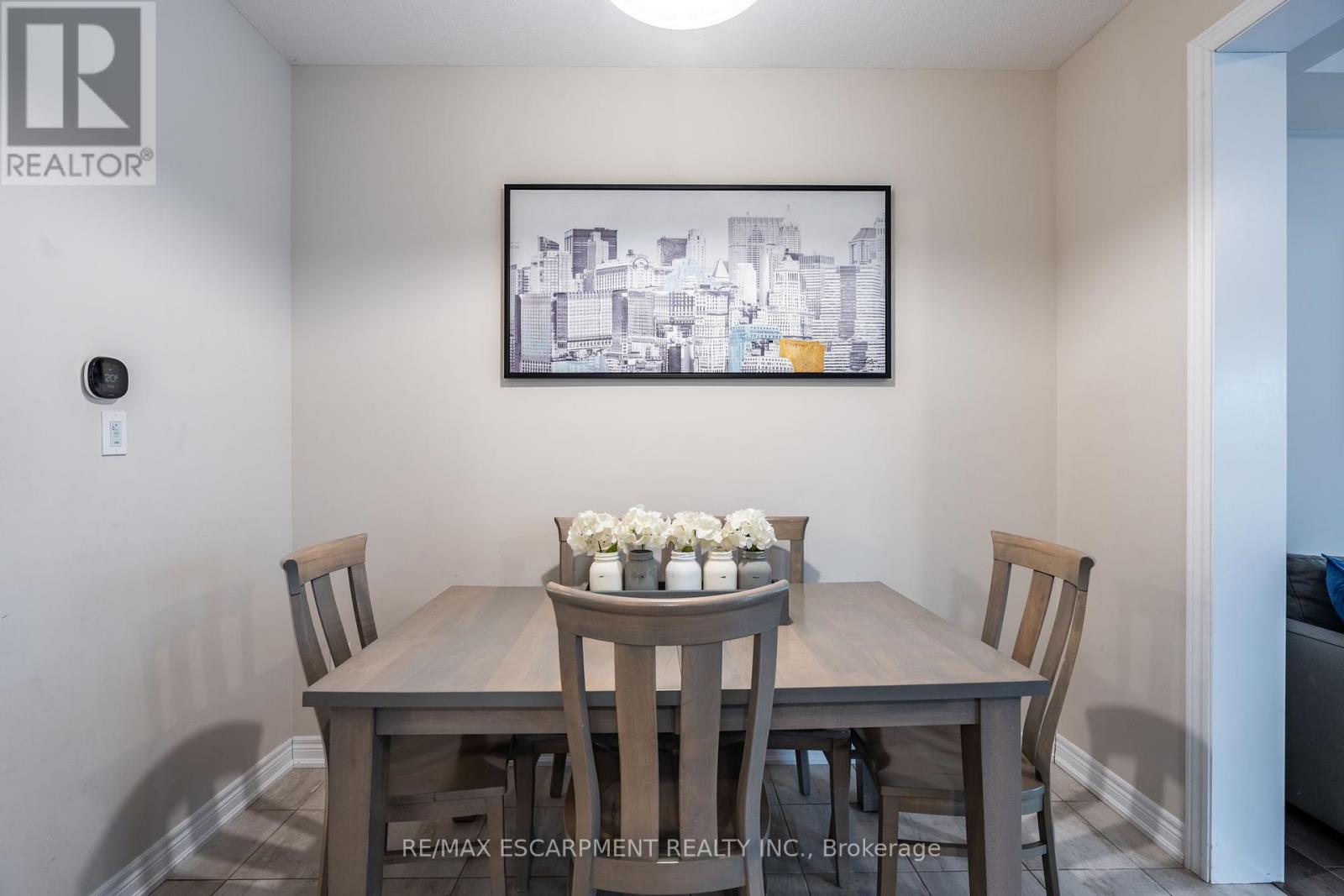 Photo 46 of 66 Pelican Lane, Hamilton ON
