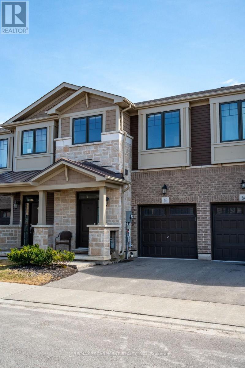 Photo 35 of 66 Pelican Lane, Hamilton ON