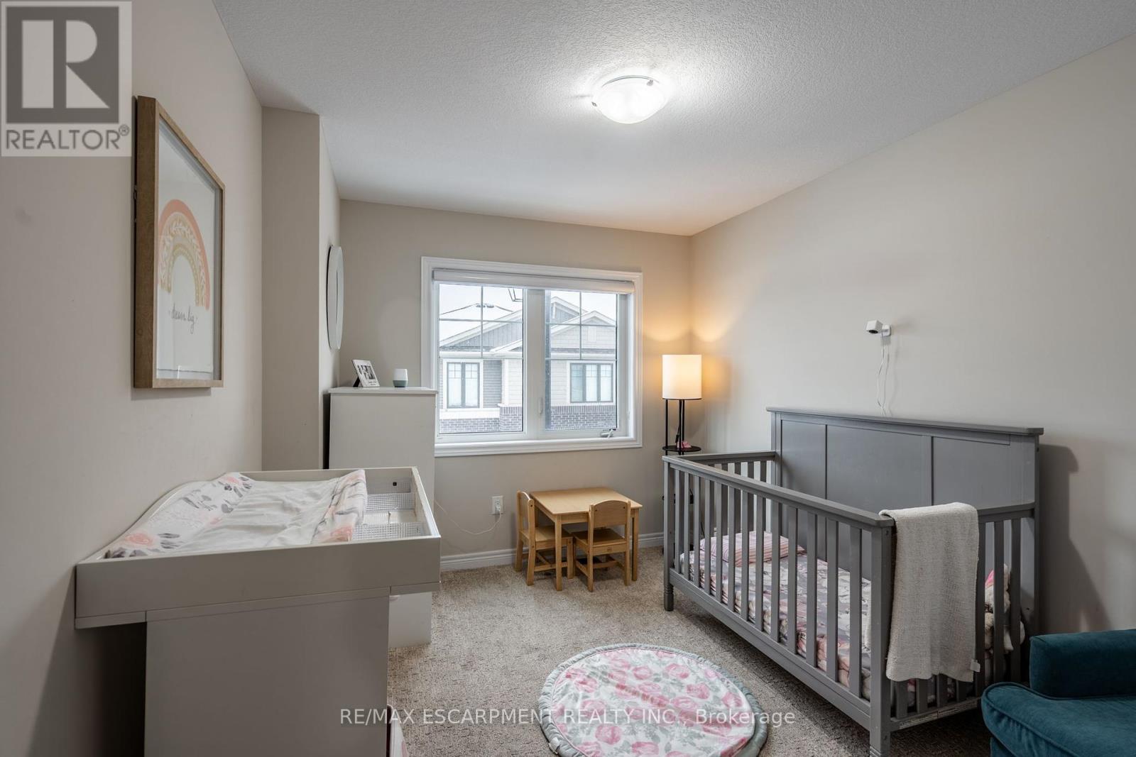 Photo 3 of 66 Pelican Lane, Hamilton ON