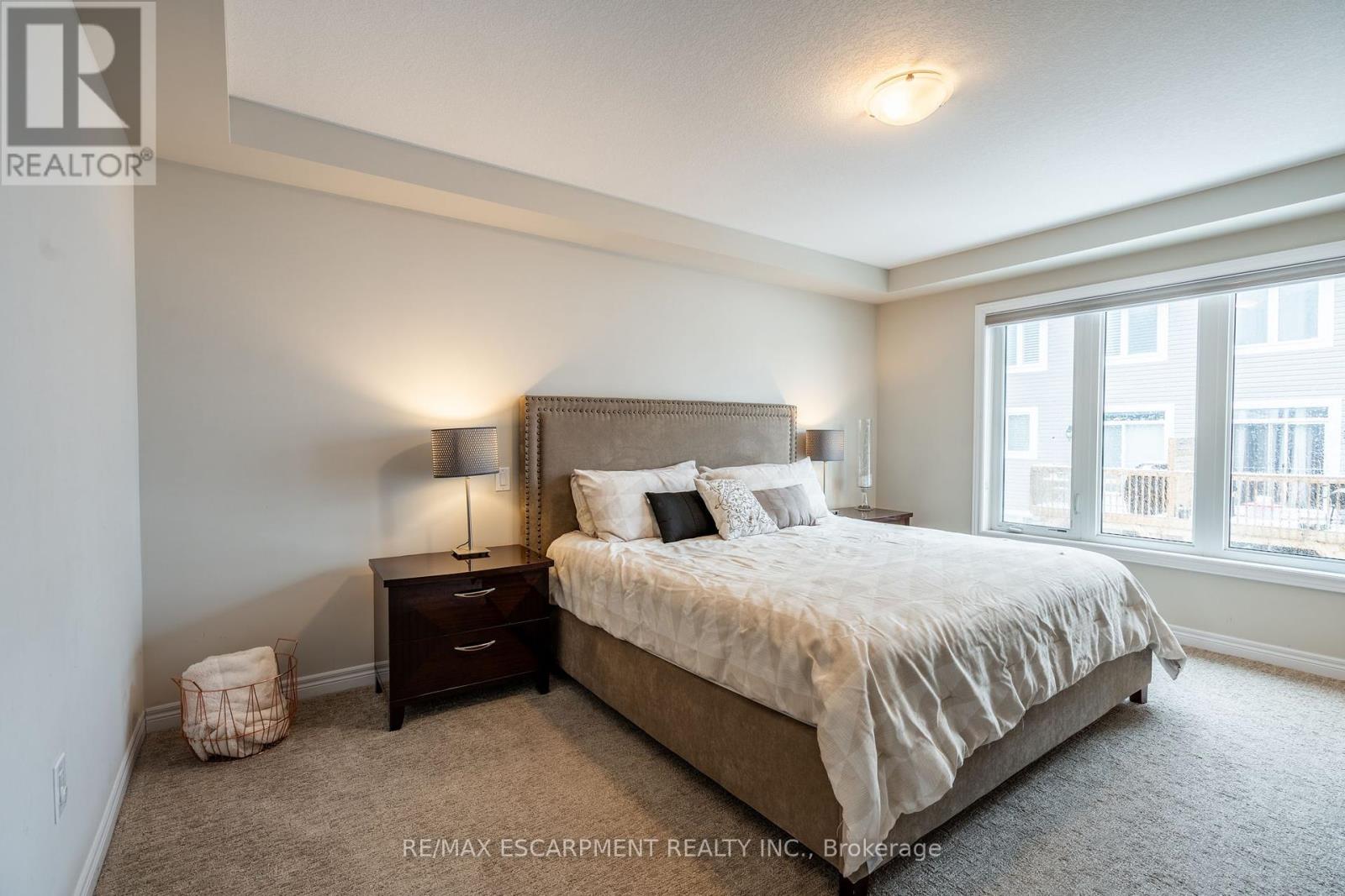 Photo 42 of 66 Pelican Lane, Hamilton ON