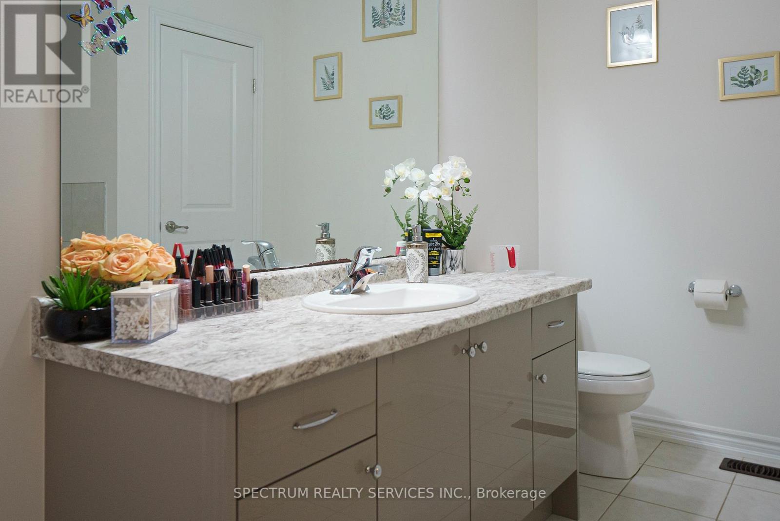 Photo 29 of 4 Sleeth Street, Brantford ON
