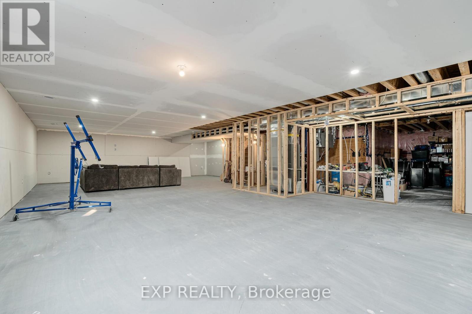 Photo 22 of 706183 County Rd 21, Mulmur ON