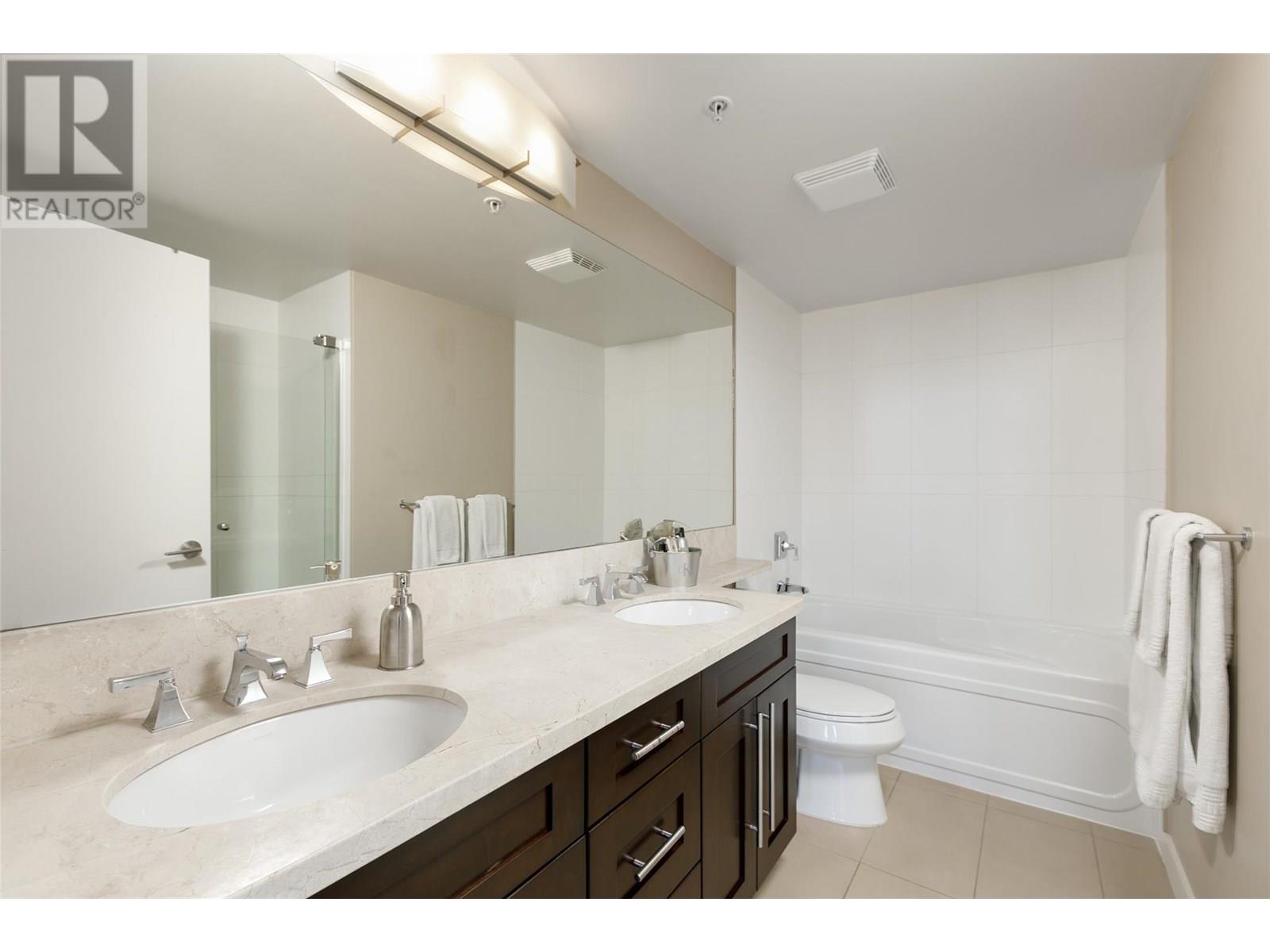 1207 1075 Sunset Drive, Kelowna