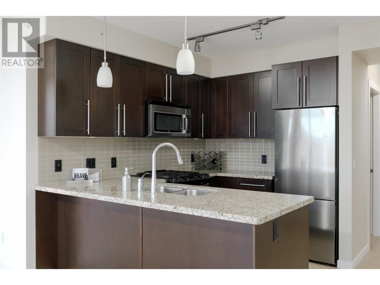 1207 1075 Sunset Drive, Kelowna