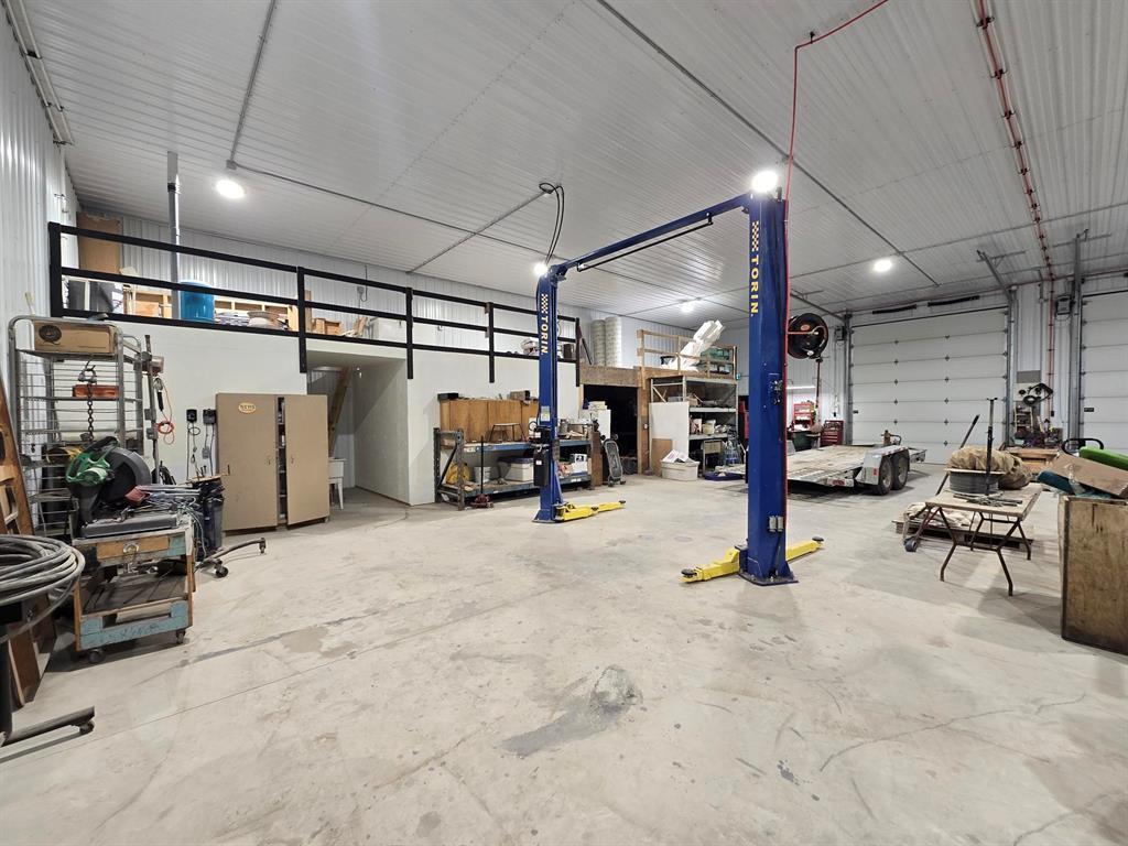 Photo 8 of 420 Wittick Street, Niverville MB