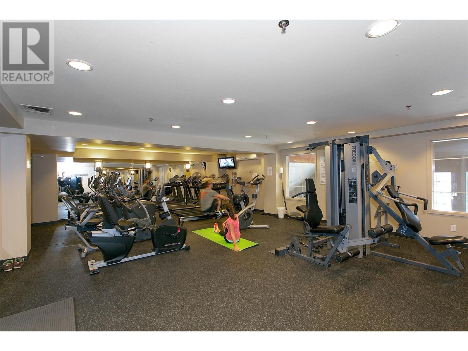 1207 1075 Sunset Drive, Kelowna