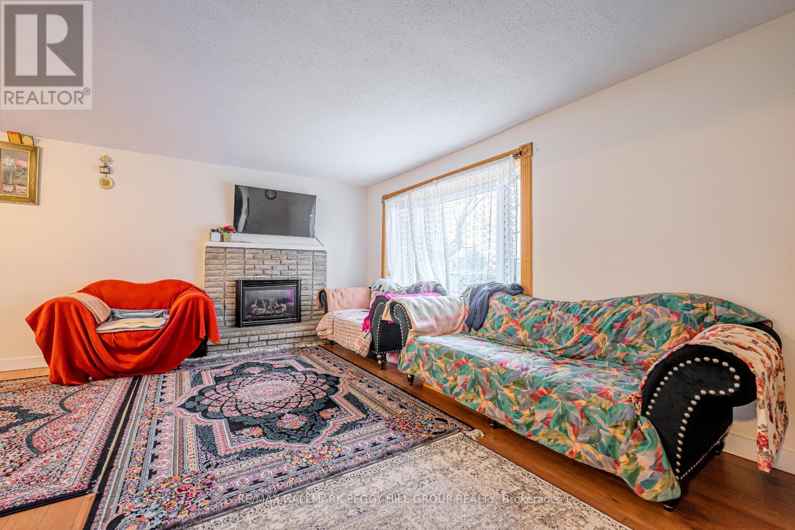 Photo 11 of 203 Phillips Street, Barrie ON