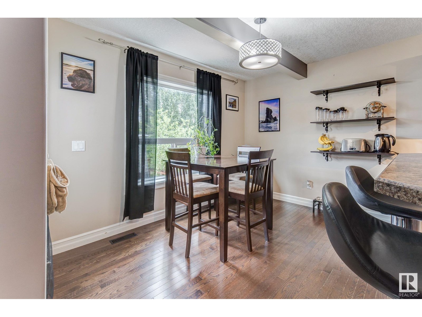 Photo 19 of 6112 11 Av Sw, Edmonton AB