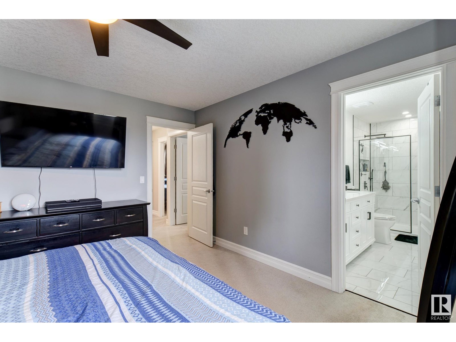 Photo 17 of 6112 11 Av Sw, Edmonton AB