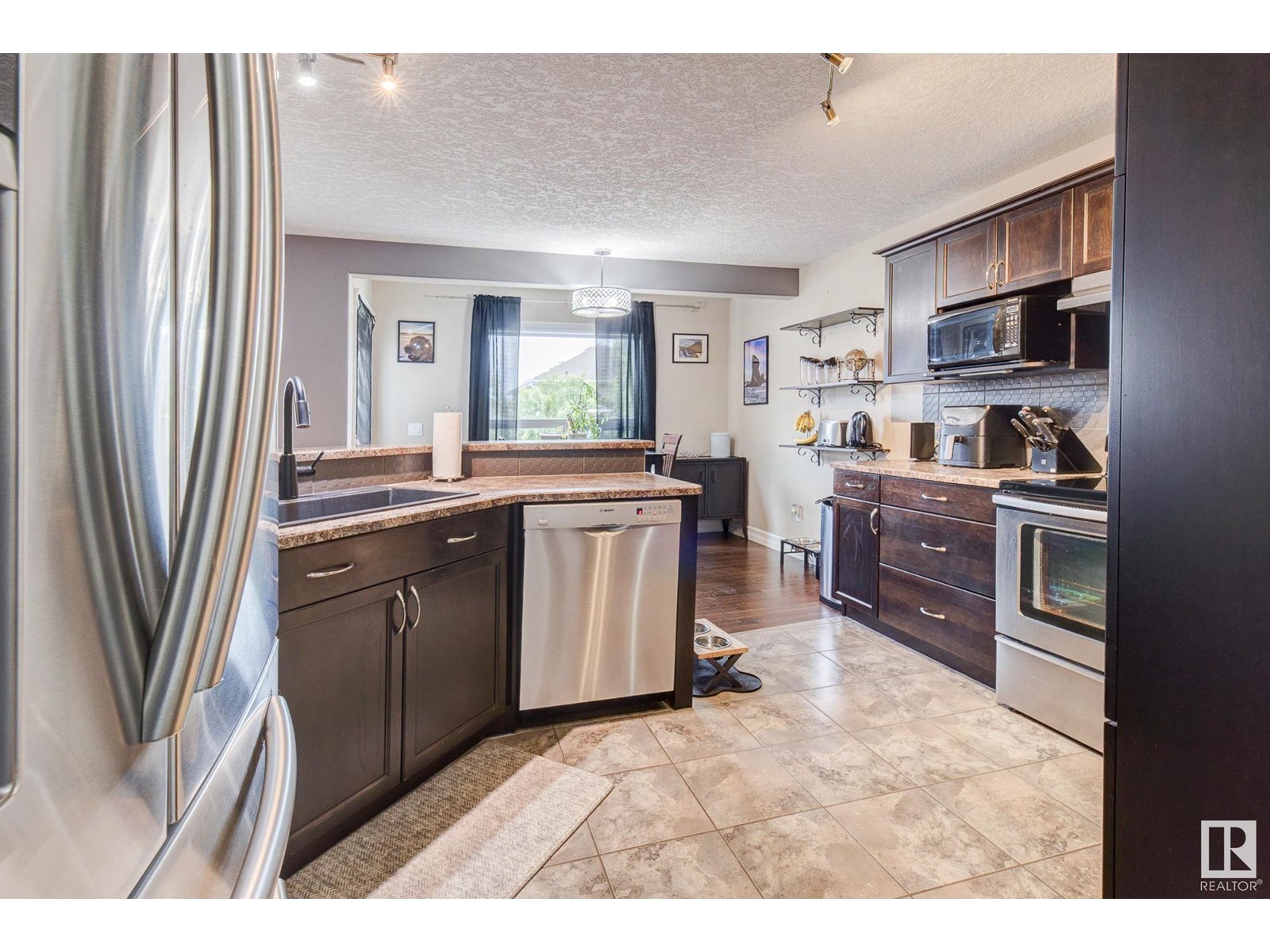 Photo 21 of 6112 11 Av Sw, Edmonton AB