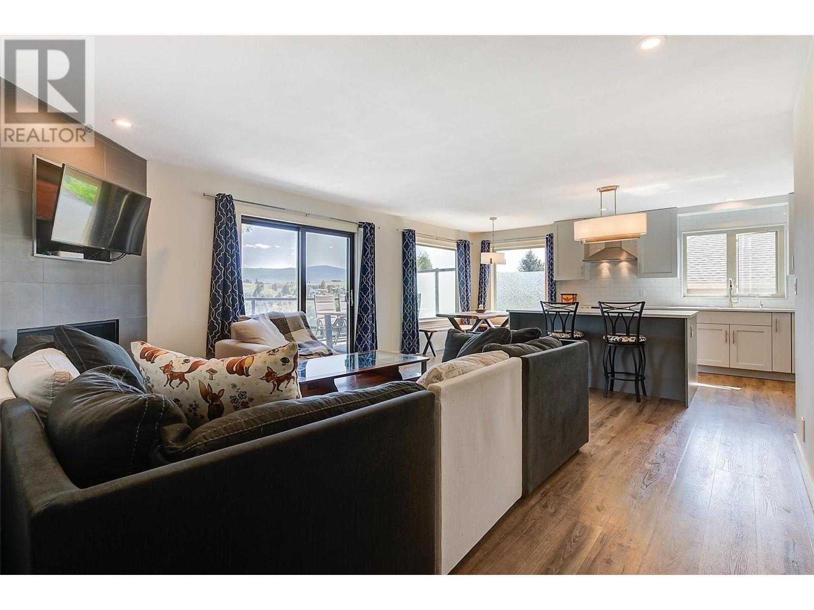  2069 Horizon Drive, West Kelowna