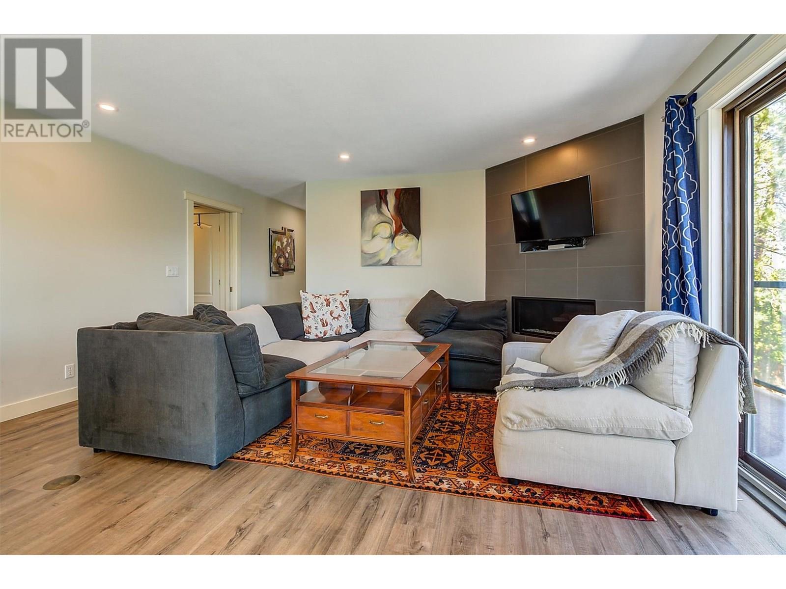  2069 Horizon Drive, West Kelowna
