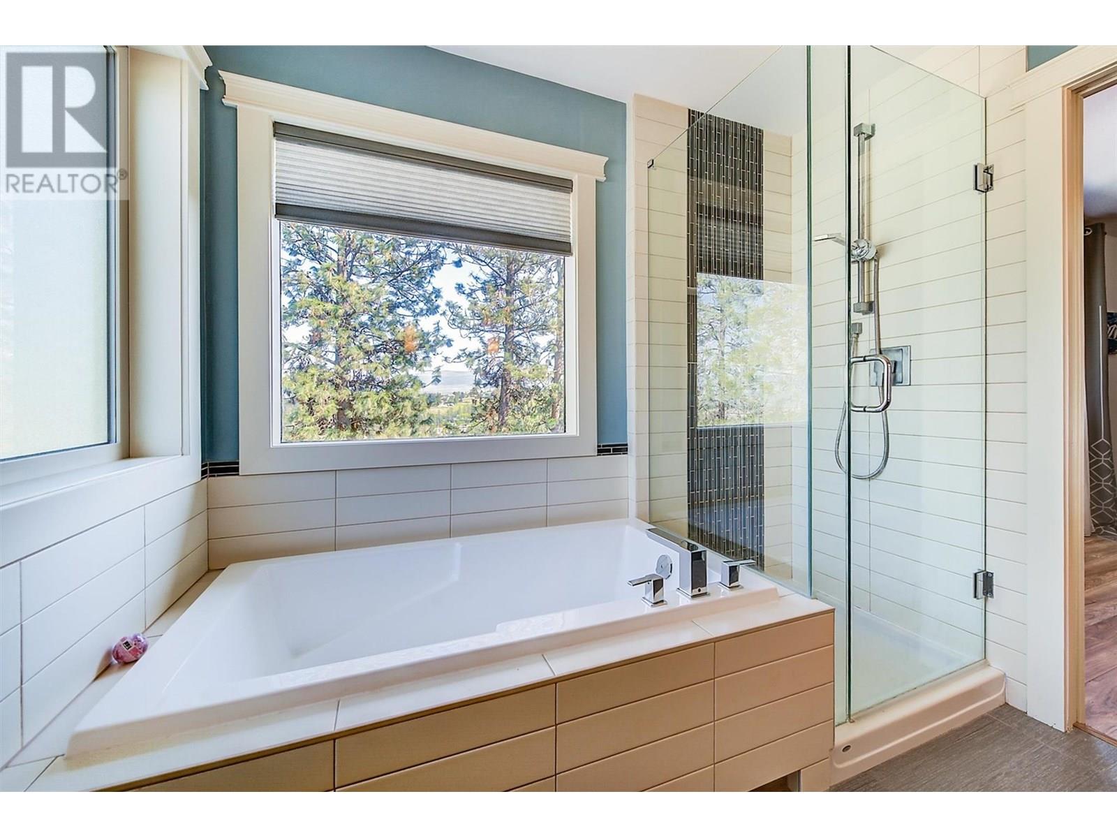  2069 Horizon Drive, West Kelowna