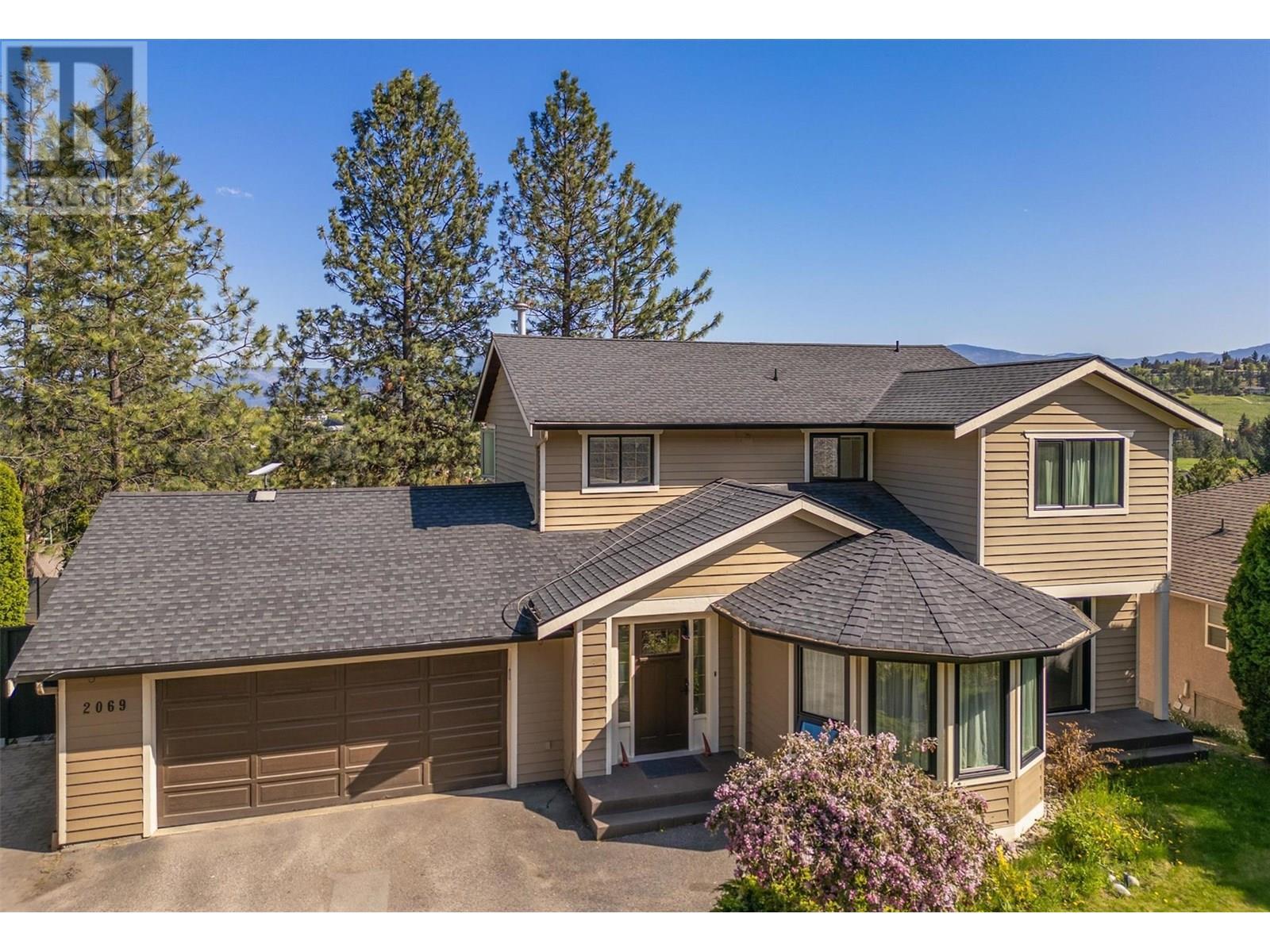  2069 Horizon Drive, West Kelowna