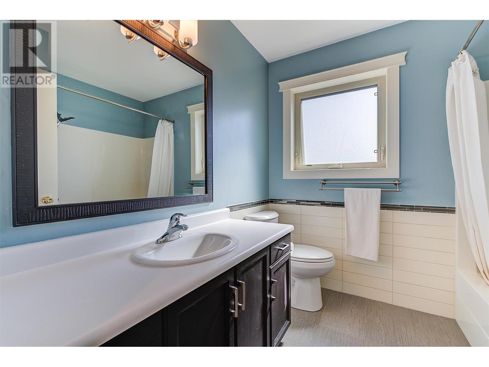  2069 Horizon Drive, West Kelowna