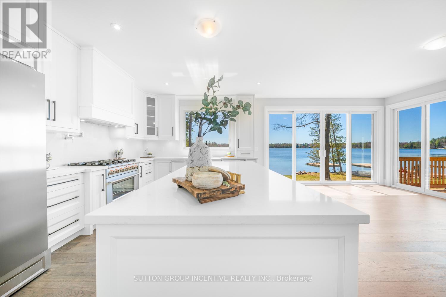Photo 16 of 3331 Lake St George Boulevard, Severn ON
