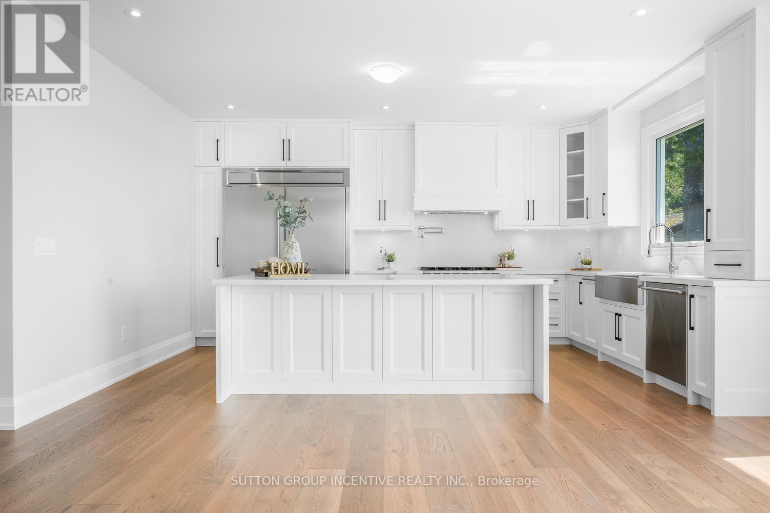 Photo 10 of 3331 Lake St George Boulevard, Severn ON
