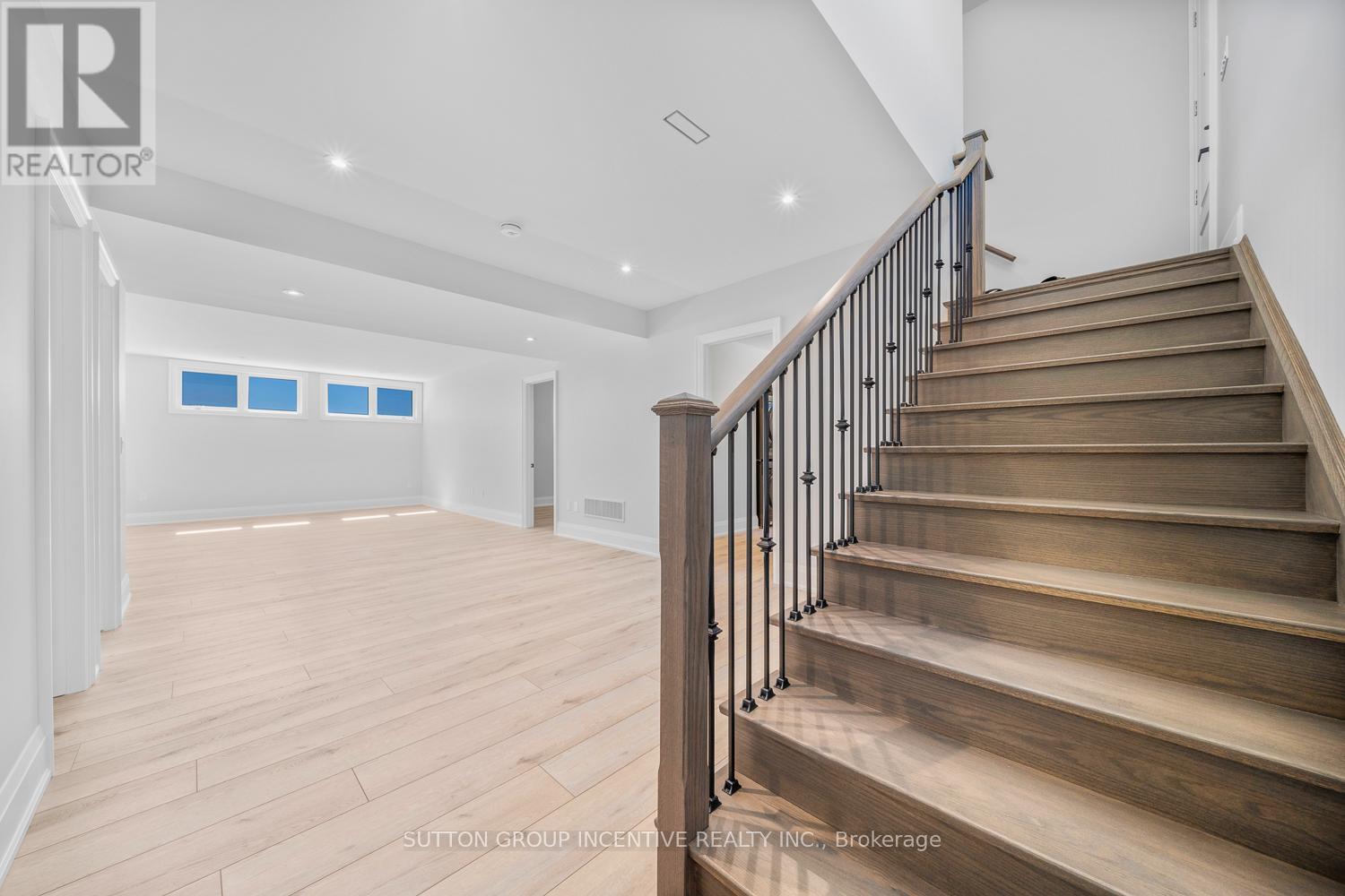 Photo 25 of 3331 Lake St George Boulevard, Severn ON