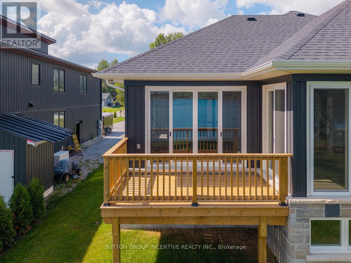 Photo 35 of 3331 Lake St George Boulevard, Severn ON