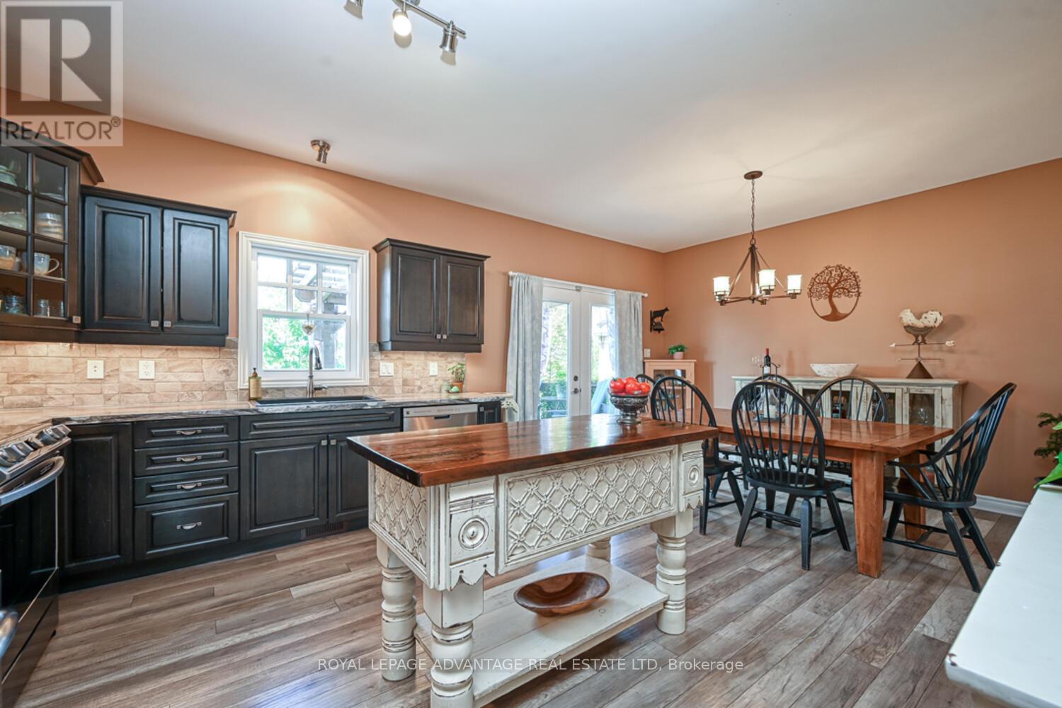 Photo 6 of 119 Sophie Lane, Merrickvillewolford ON