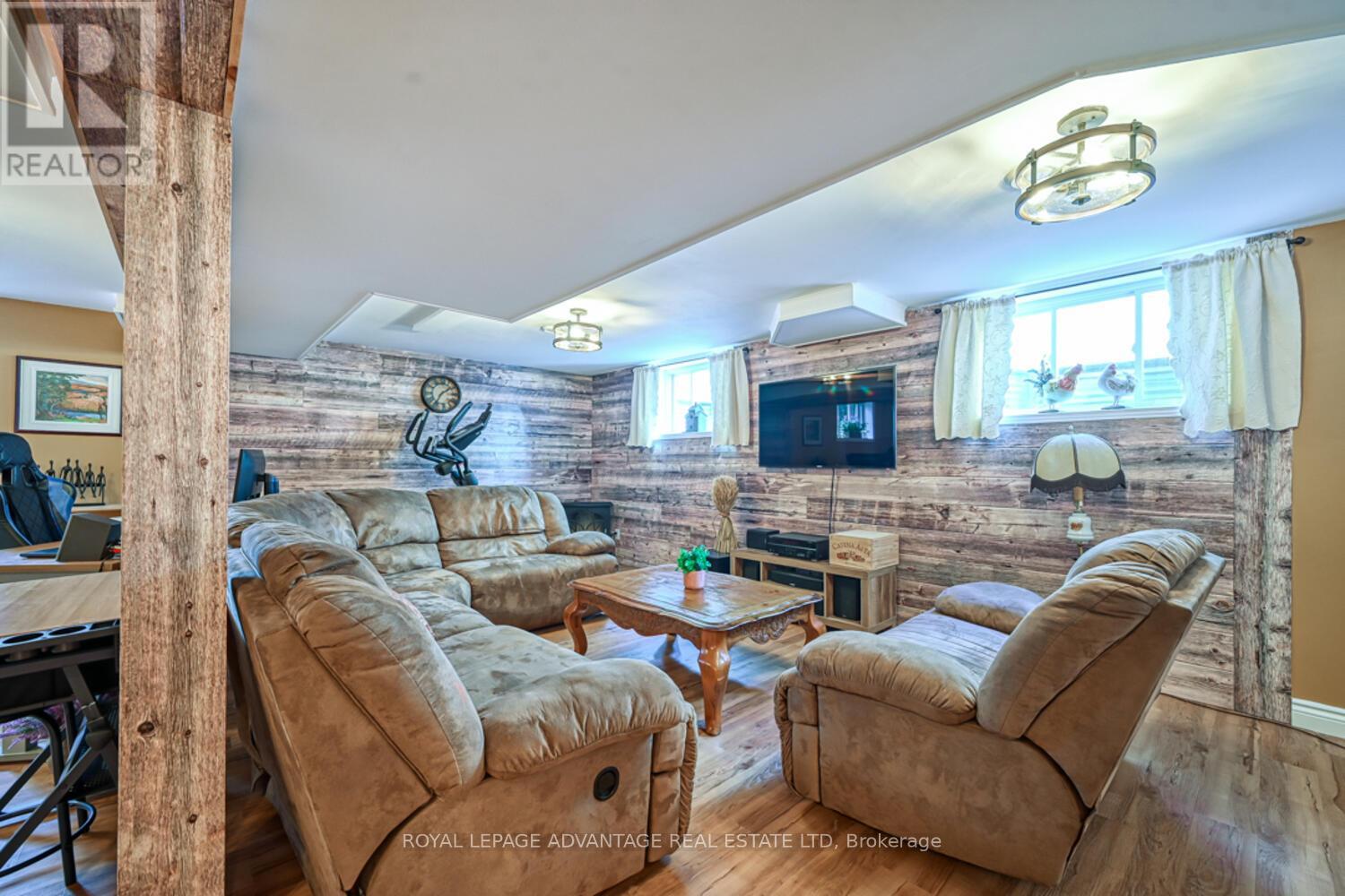 Photo 29 of 119 Sophie Lane, Merrickvillewolford ON