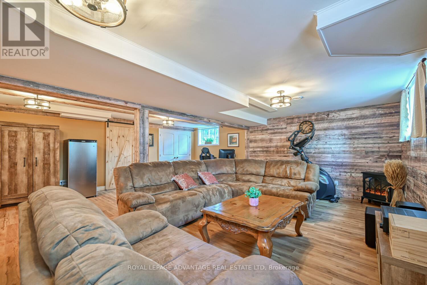 Photo 7 of 119 Sophie Lane, Merrickvillewolford ON
