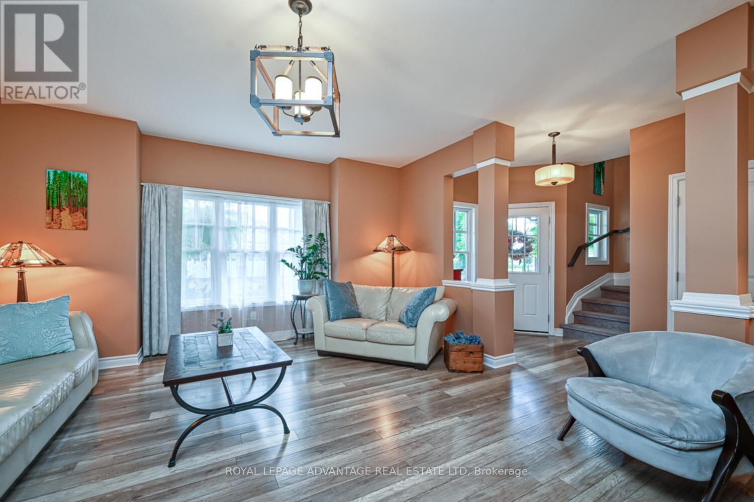 Photo 19 of 119 Sophie Lane, Merrickvillewolford ON