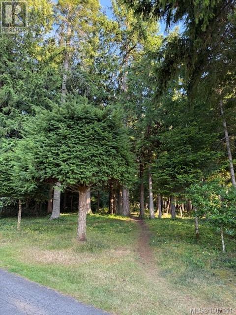 Photo 4 of 459 Hoylake Rd W, Qualicum Beach BC