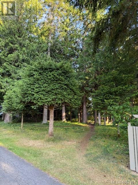 Photo 7 of 459 Hoylake Rd W, Qualicum Beach BC
