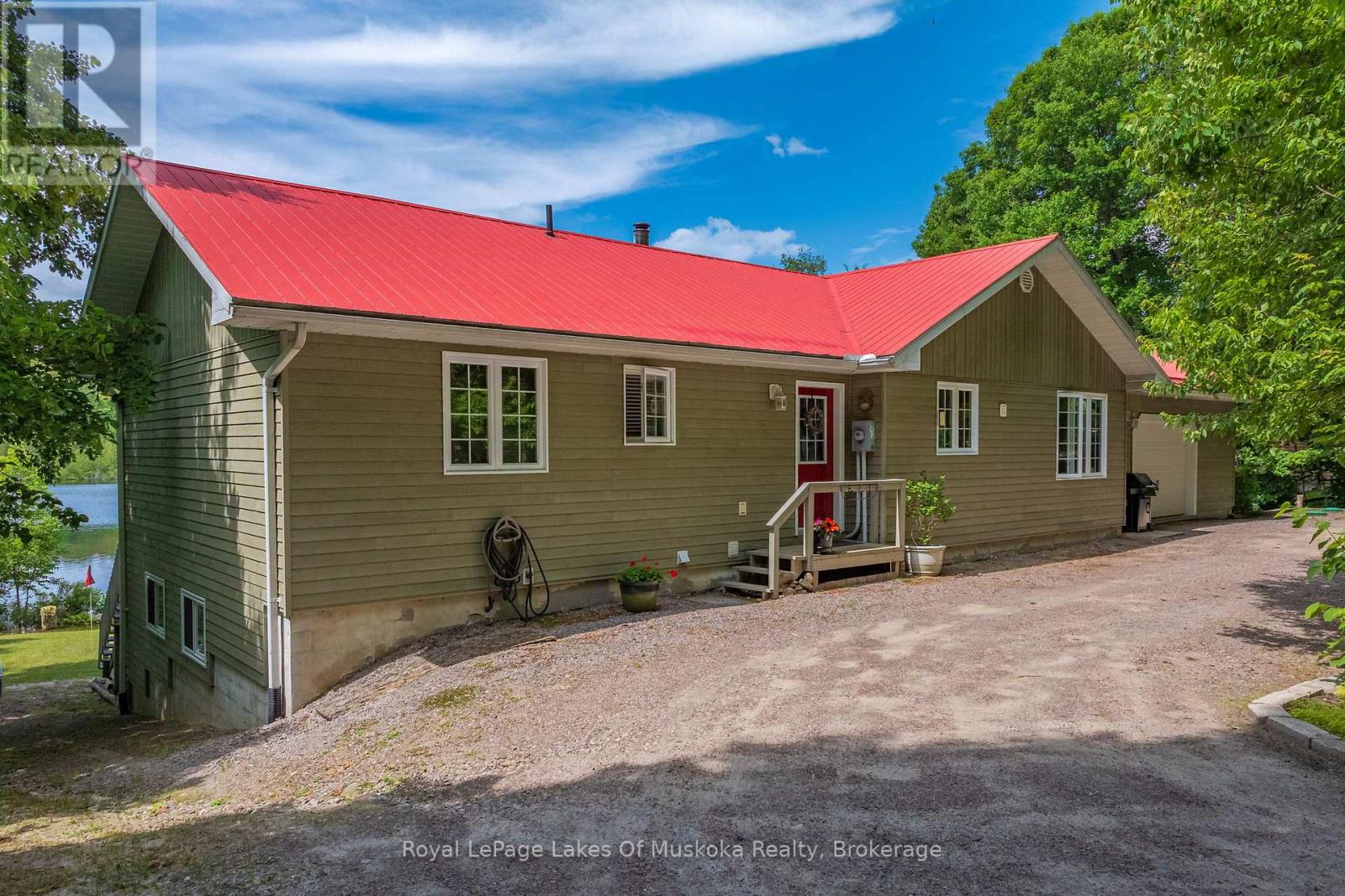Photo 23 of 300 Wurm Road, Magnetawan ON