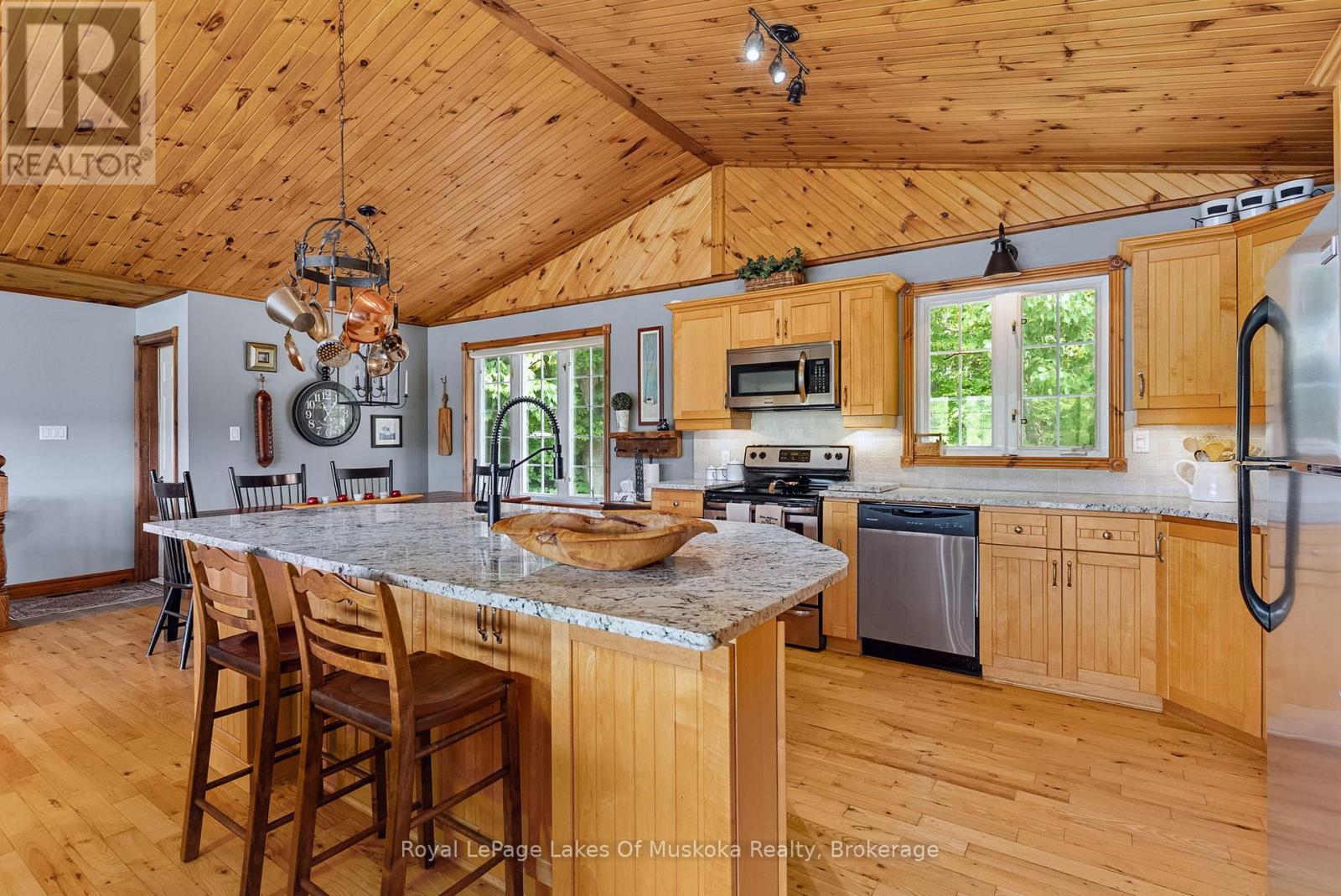 Photo 27 of 300 Wurm Road, Magnetawan ON