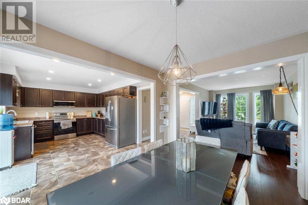 Photo 14 of 52 Nash Avenue, Elmvale ON