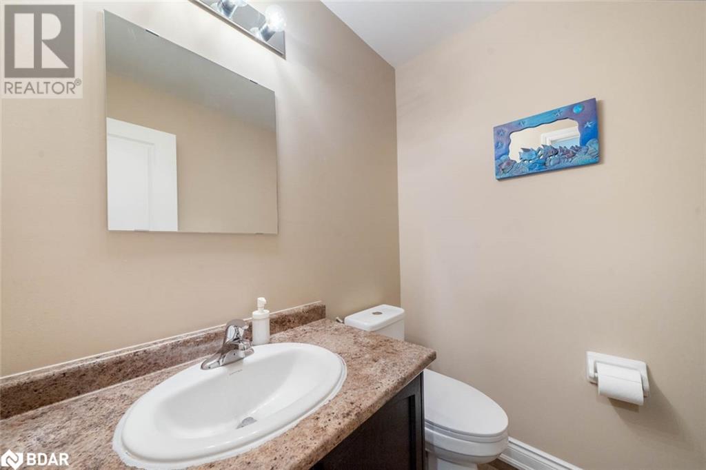 Photo 18 of 52 Nash Avenue, Elmvale ON