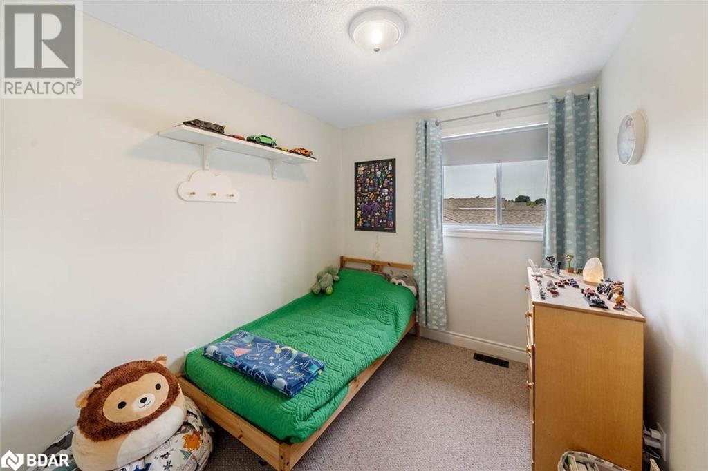 Photo 21 of 52 Nash Avenue, Elmvale ON
