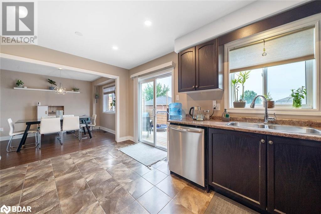 Photo 12 of 52 Nash Avenue, Elmvale ON