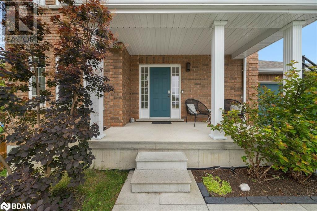 Photo 5 of 52 Nash Avenue, Elmvale ON