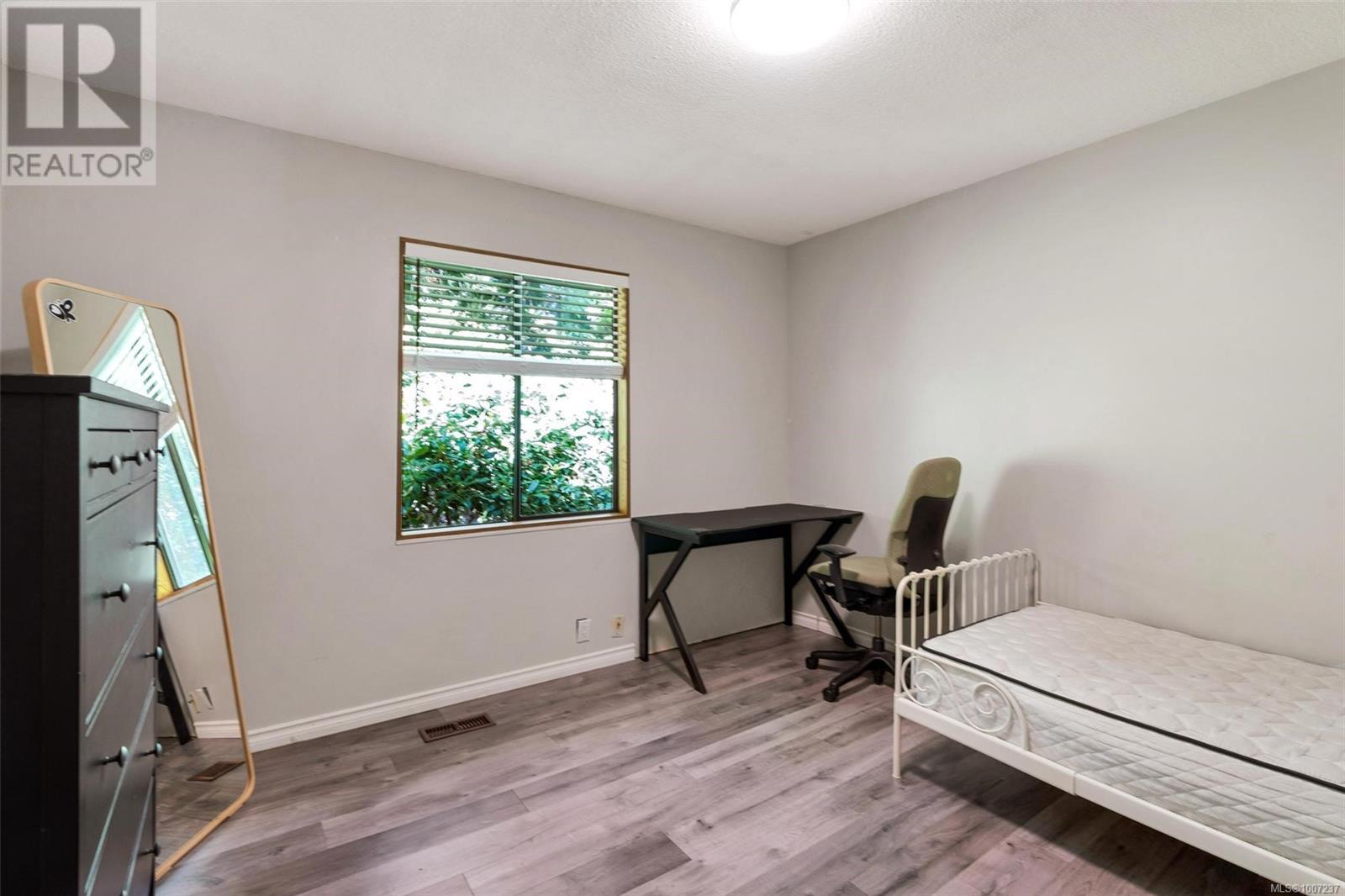 Photo 20 of 4687 Lochwood Cres, Saanich BC