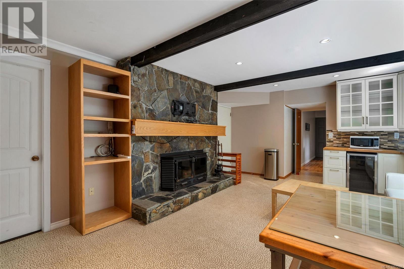 Photo 28 of 4687 Lochwood Cres, Saanich BC