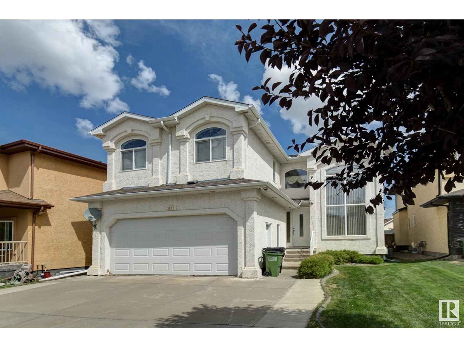 Photo 20 of 3621 28 A St Nw, Edmonton AB