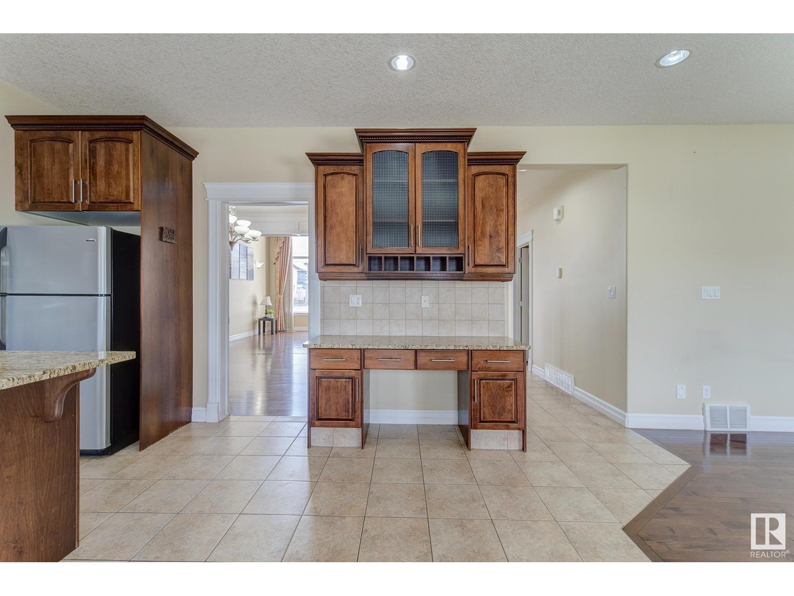 Photo 67 of 3621 28 A St Nw, Edmonton AB