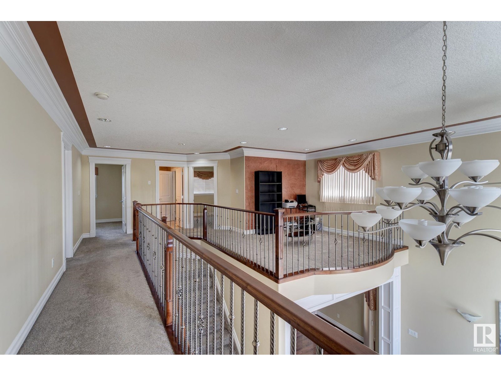 Photo 39 of 3621 28 A St Nw, Edmonton AB