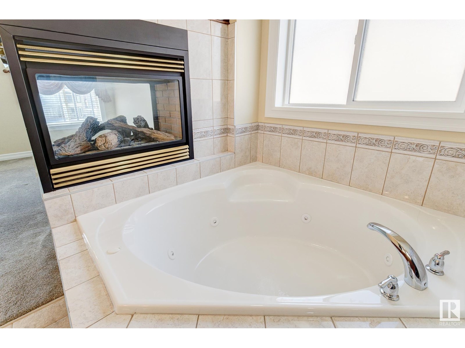 Photo 42 of 3621 28 A St Nw, Edmonton AB